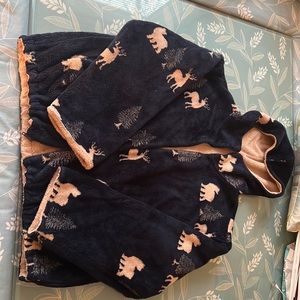 XL winter fleece jacket, dark blue and tan. Very good condition